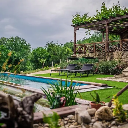 Agritourism деребеевата къща Ваканционна къща