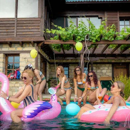 Ваканционна къща Agritourism деребеевата къща