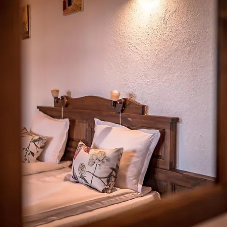 Holiday home деребеевата къща