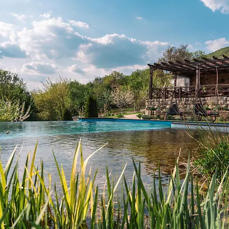 Agritourism деребеевата къща Ваканционна къща